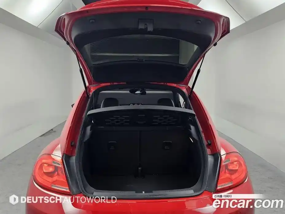 Volkswagen Beatle 2014 2.0 автомат (гидро), фото 20