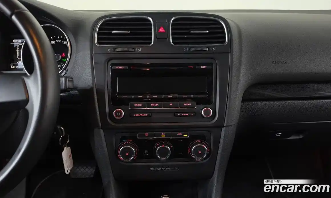 Volkswagen Golf 2011 1.6 автомат (гидро), фото 17