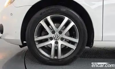 Volkswagen Golf 2011 1.6 автомат (гидро), миниатюра 5