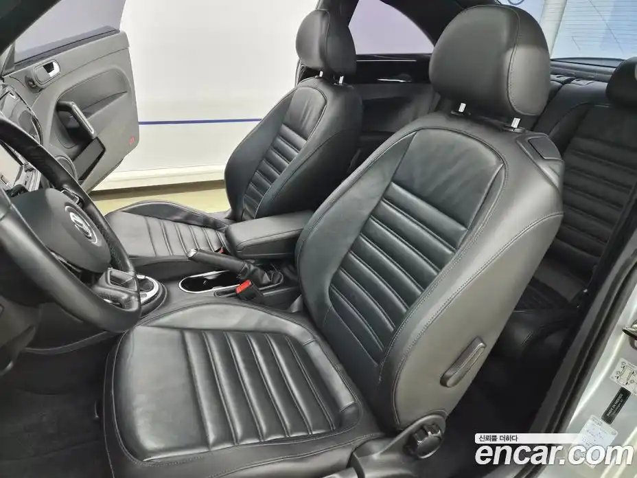 Volkswagen Beatle 2013 2.0 автомат (гидро), фото 10