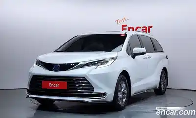 Toyota Sienna 2024 2.5 автомат (гидро), миниатюра 1 Toyota Sienna 2024 2.5 автомат (гидро), миниатюра 1