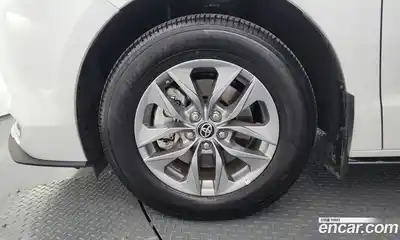 Toyota Sienna 2024 2.5 автомат (гидро), миниатюра 5 Toyota Sienna 2024 2.5 автомат (гидро), миниатюра 5