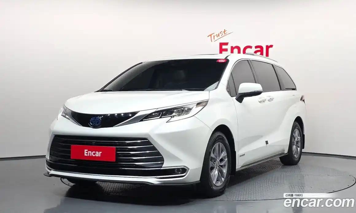 Toyota Sienna 2021 2.5 автомат (гидро), фото 1 Toyota Sienna 2021 2.5 автомат (гидро), фото 1