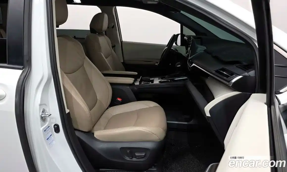 Toyota Sienna 2021 2.5 автомат (гидро), фото 16 Toyota Sienna 2021 2.5 автомат (гидро), фото 16