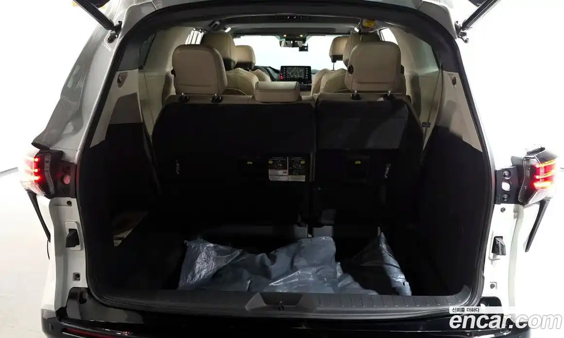 Toyota Sienna 2021 2.5 автомат (гидро), фото 27 Toyota Sienna 2021 2.5 автомат (гидро), фото 27