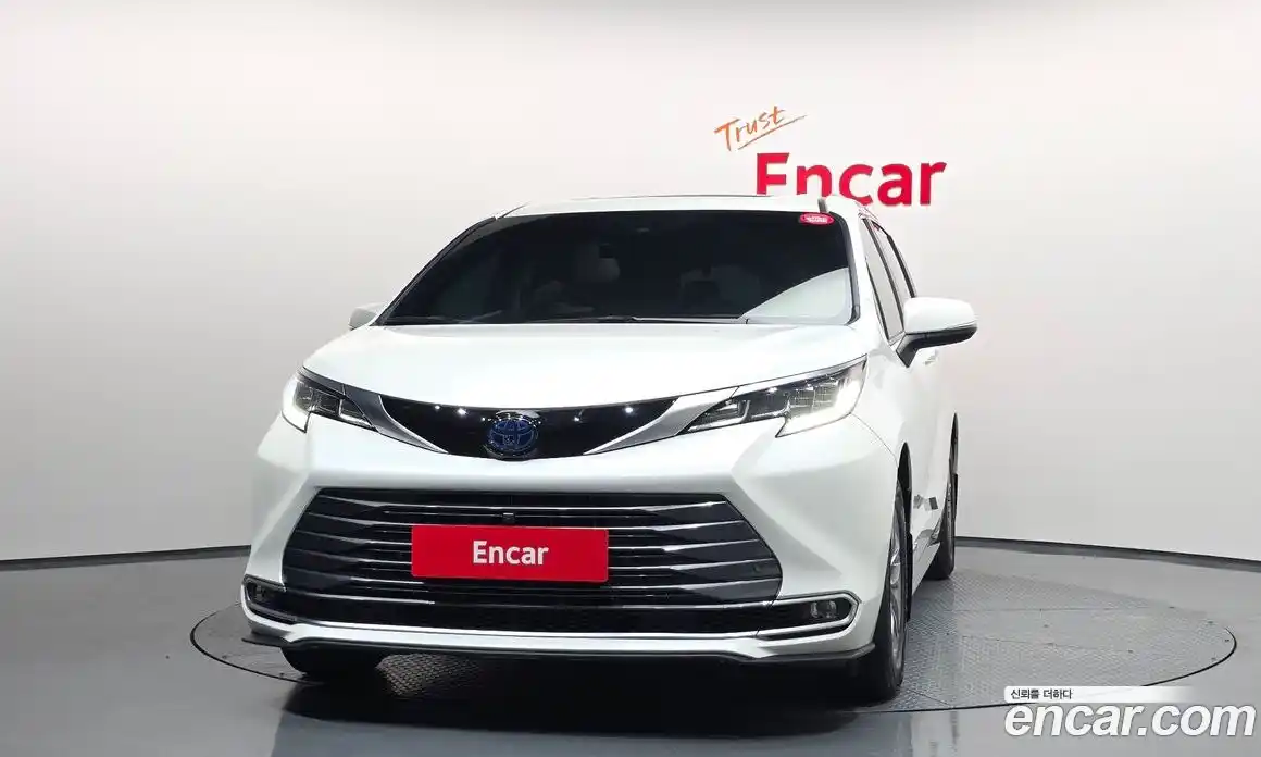 Toyota Sienna 2021 2.5 автомат (гидро), фото 3 Toyota Sienna 2021 2.5 автомат (гидро), фото 3