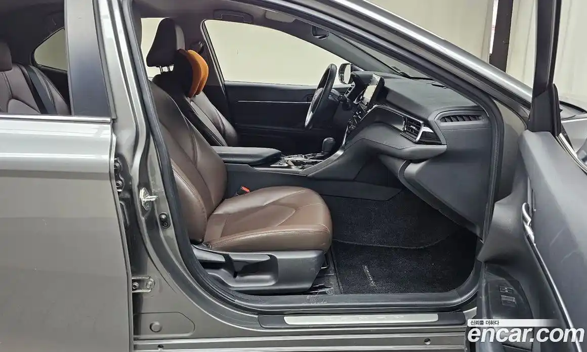 Toyota Camry 2023 2.5 автомат (гидро), фото 16 Toyota Camry 2023 2.5 автомат (гидро), фото 16