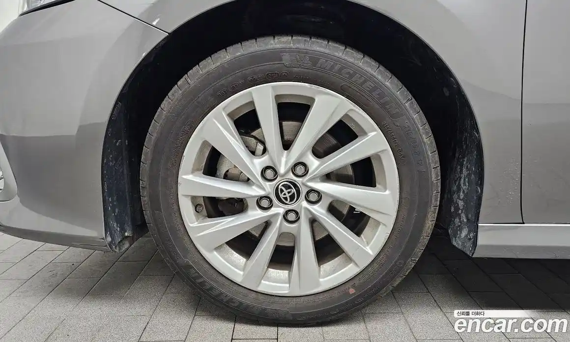Toyota Camry 2023 2.5 автомат (гидро), фото 5 Toyota Camry 2023 2.5 автомат (гидро), фото 5