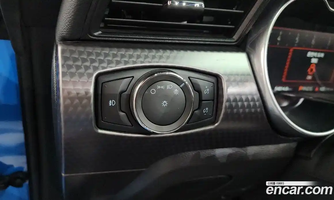 Ford Mustang 2022 5.0 автомат (гидро), фото 27