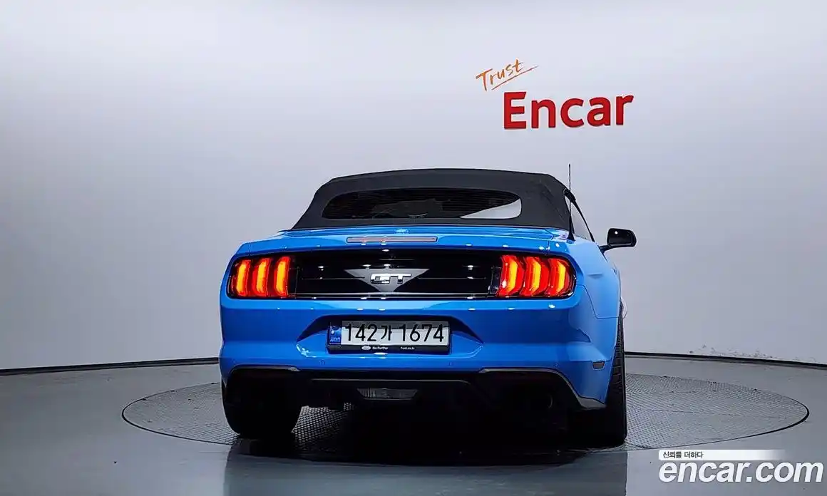 Ford Mustang 2022 5.0 автомат (гидро), фото 3