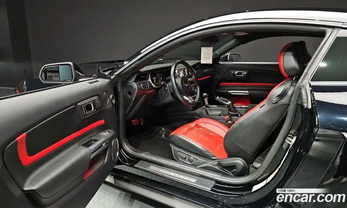 Ford Mustang 2018 5.0 автомат (гидро), фото 13