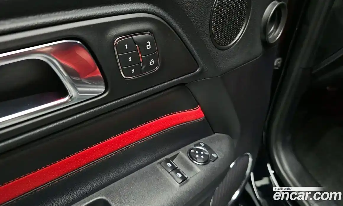Ford Mustang 2018 5.0 автомат (гидро), фото 27