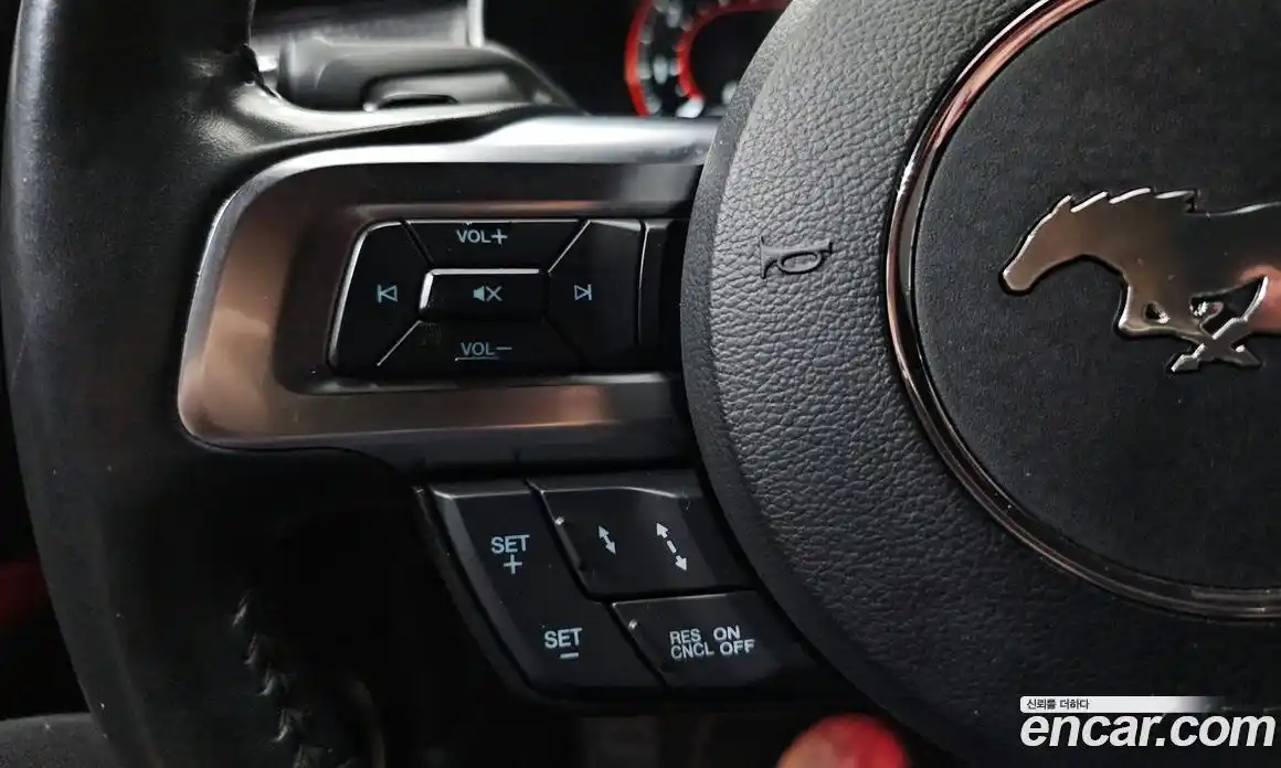 Ford Mustang 2018 5.0 автомат (гидро), фото 31