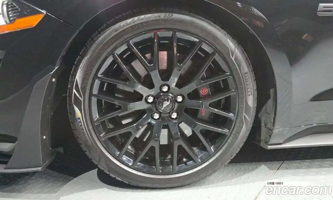 Ford Mustang 2018 5.0 автомат (гидро), фото 5