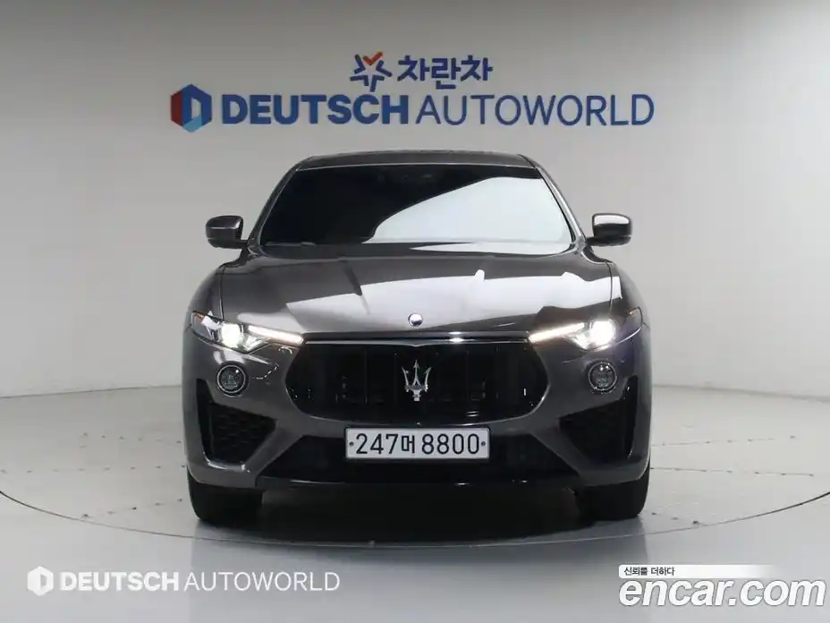 Maserati Levante 2019 3.0 автомат (гидро), фото 3 Maserati Levante 2019 3.0 автомат (гидро), фото 3