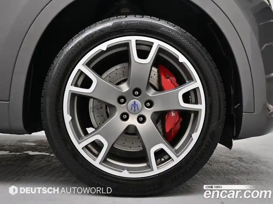 Maserati Levante 2019 3.0 автомат (гидро), фото 5 Maserati Levante 2019 3.0 автомат (гидро), фото 5