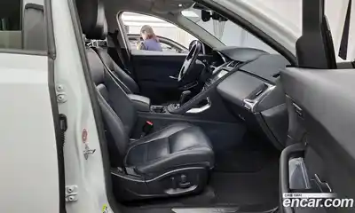 Jaguar E-Pace 2020 2.0 автомат (гидро), миниатюра 11