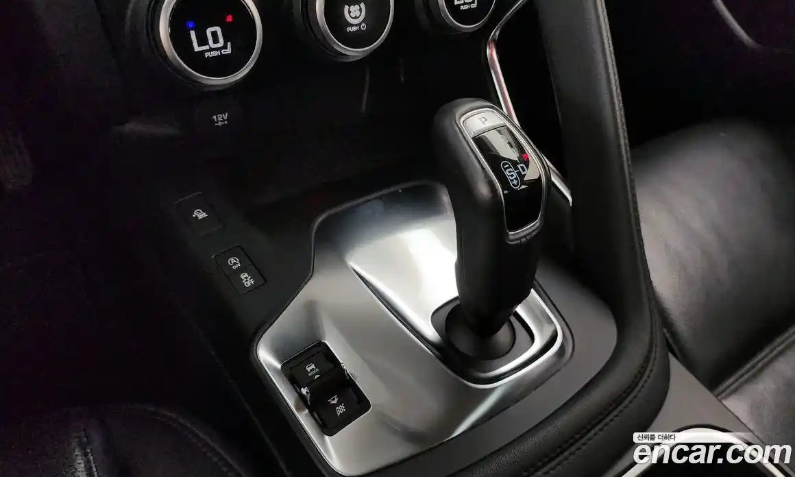Jaguar E-Pace 2020 2.0 автомат (гидро), фото 9