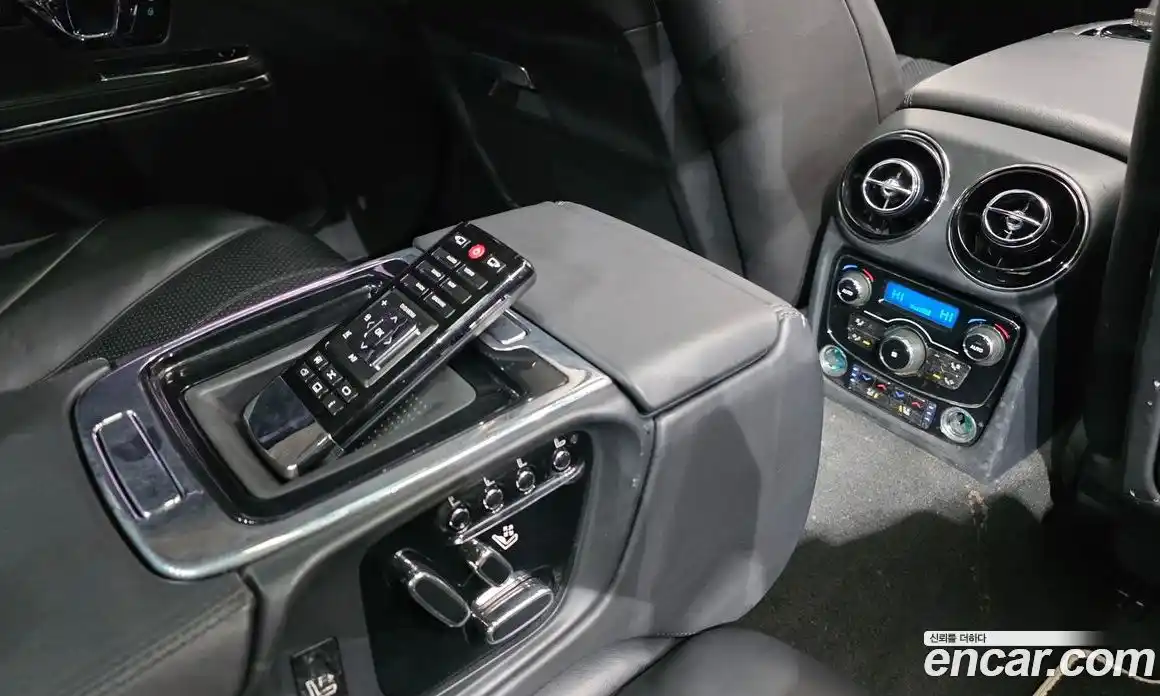 Jaguar XJ 2014 3.0 автомат (гидро), фото 18 Jaguar XJ 2014 3.0 автомат (гидро), фото 18