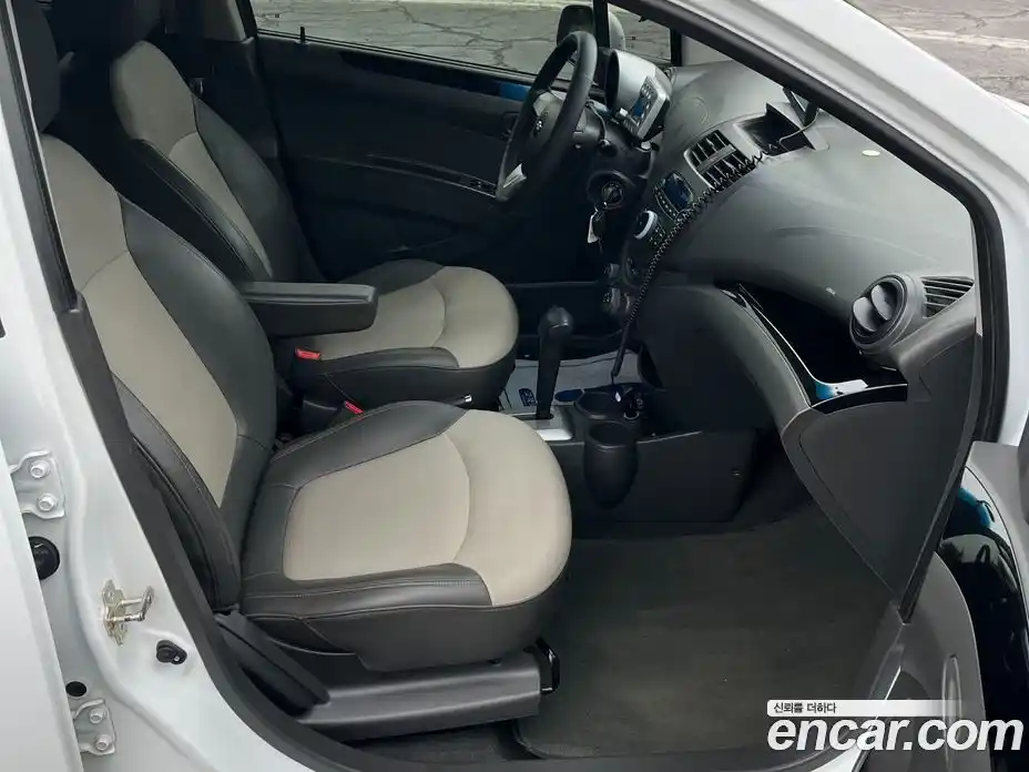 Chevrolet Spark 2012 1.0 автомат (гидро), фото 13