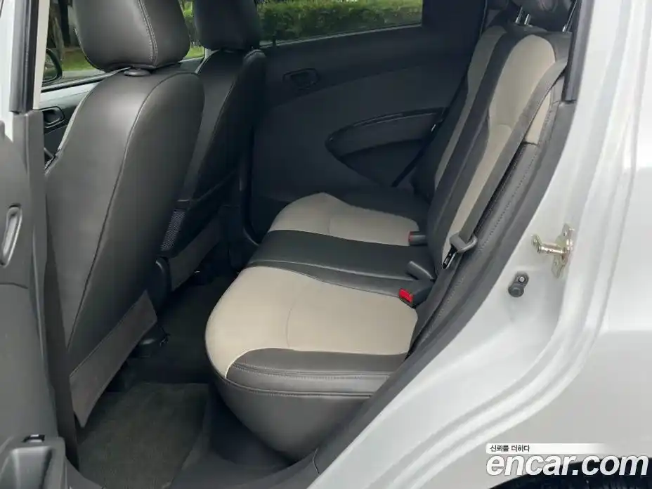 Chevrolet Spark 2012 1.0 автомат (гидро), фото 14