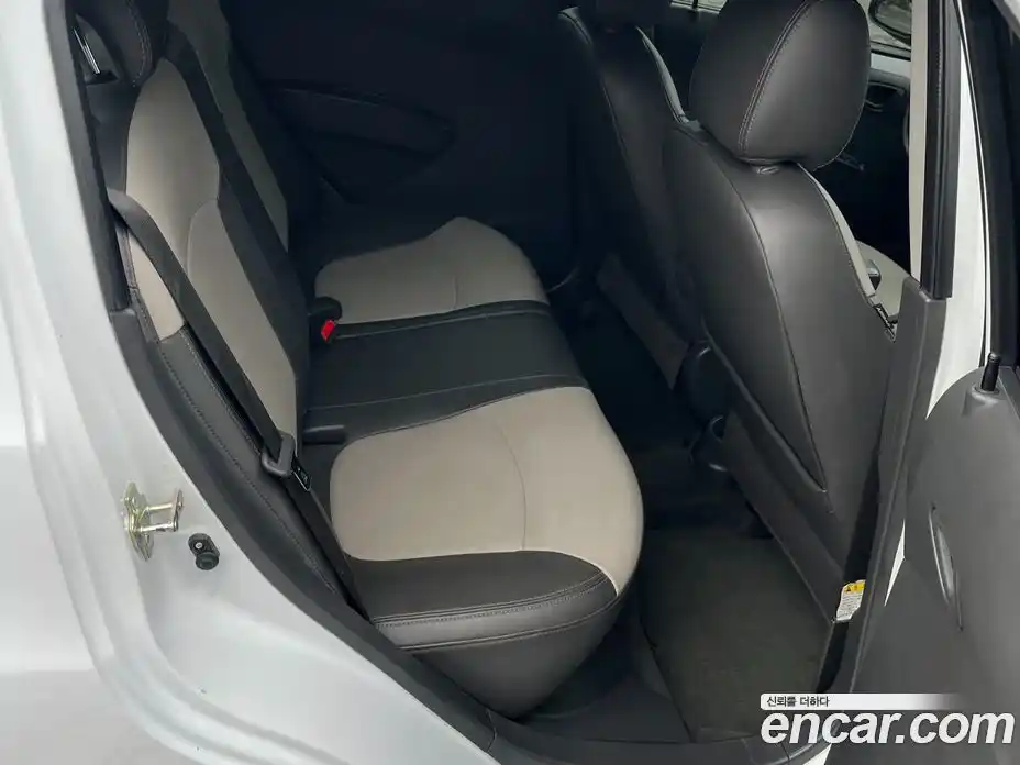 Chevrolet Spark 2012 1.0 автомат (гидро), фото 15