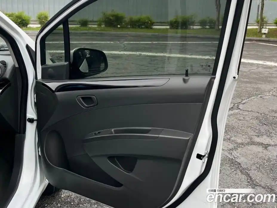 Chevrolet Spark 2012 1.0 автомат (гидро), фото 17