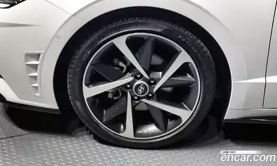 Hyundai Sonata 2023 1.6 автомат (гидро), миниатюра 5