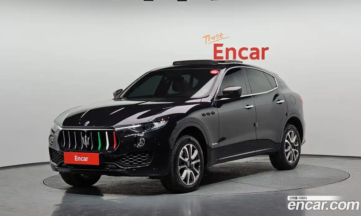 Maserati Levante 2018 3.0 автомат (гидро), фото 1 Maserati Levante 2018 3.0 автомат (гидро), фото 1