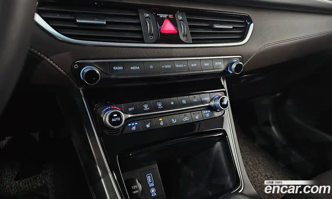 Hyundai Grandeur 2018 3.0 автомат (гидро), фото 17