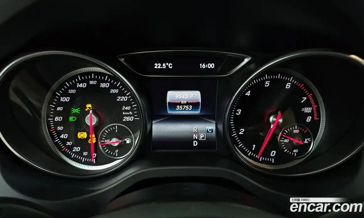 Mercedes-Benz GLA-Class 2019 2.0 гидро, фото 11