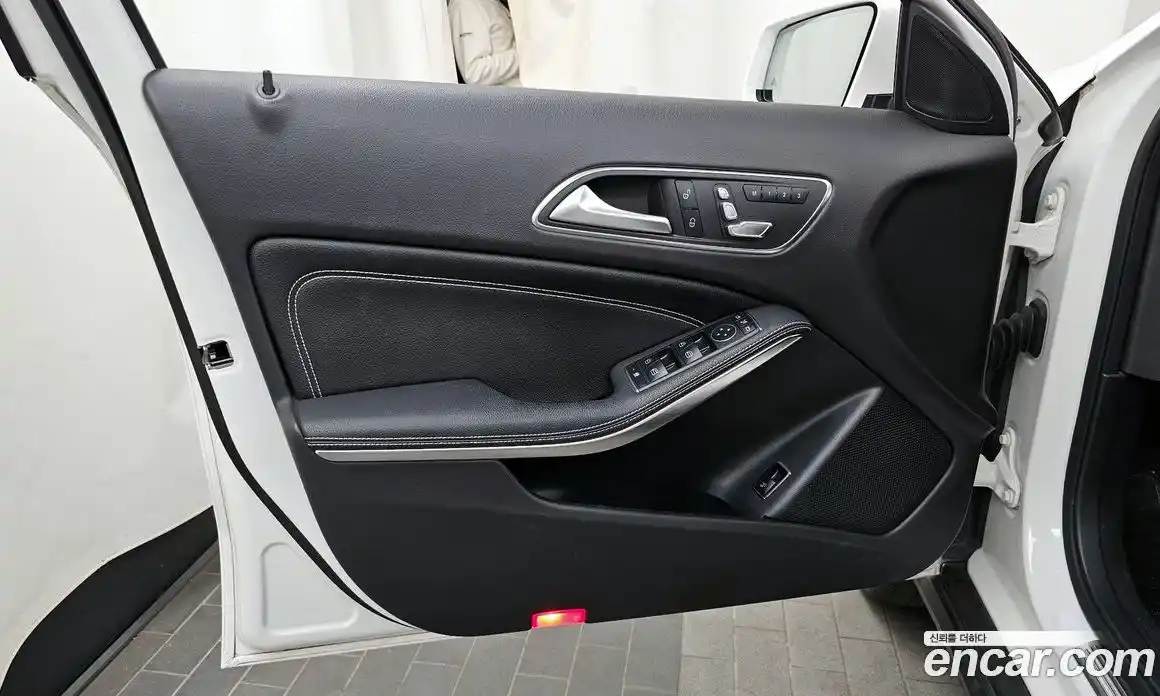 Mercedes-Benz GLA-Class 2019 2.0 гидро, фото 14