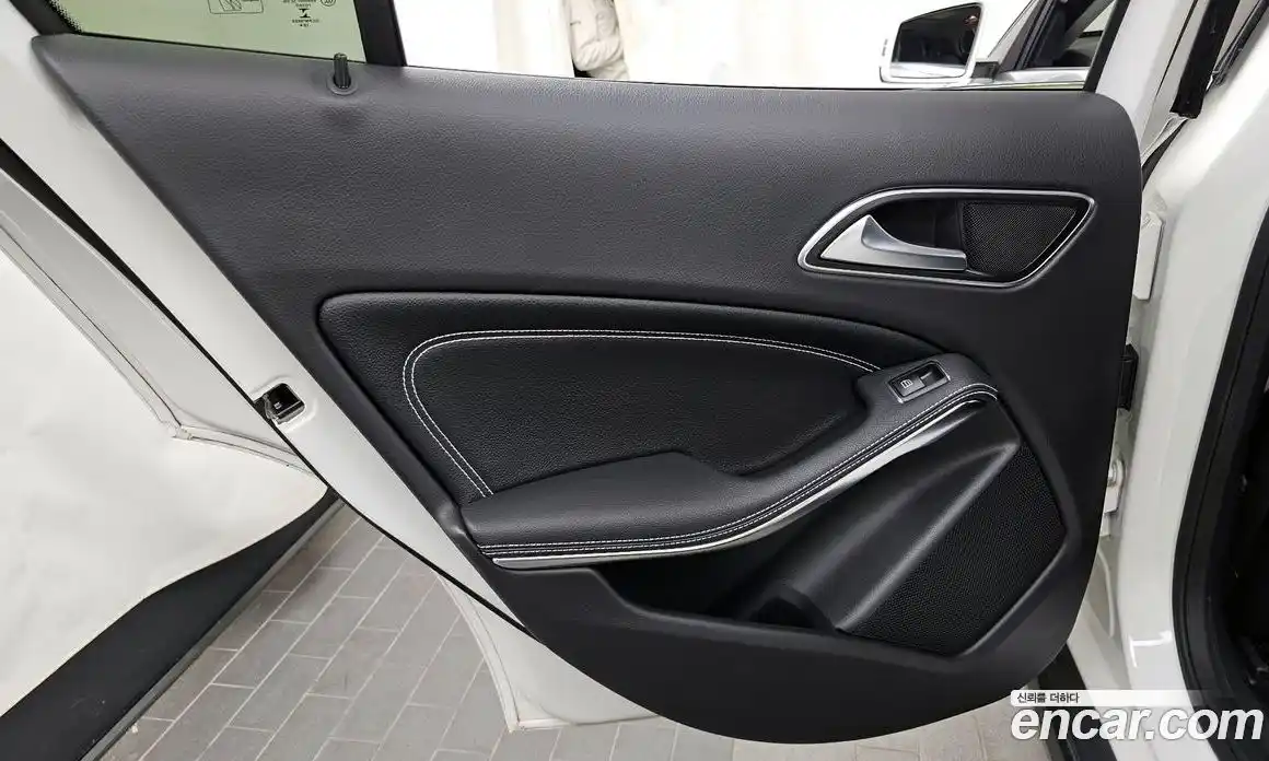 Mercedes-Benz GLA-Class 2019 2.0 гидро, фото 15