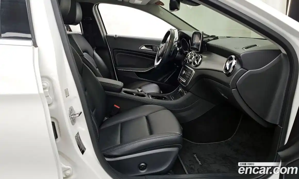 Mercedes-Benz GLA-Class 2019 2.0 гидро, фото 17