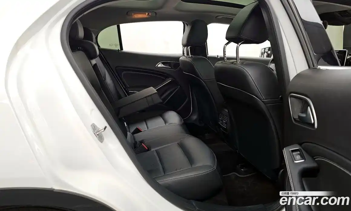 Mercedes-Benz GLA-Class 2019 2.0 гидро, фото 18