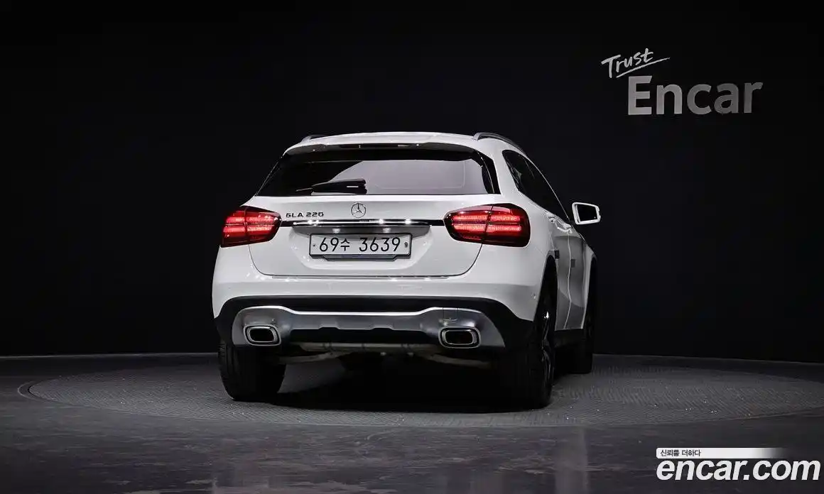 Mercedes-Benz GLA-Class 2019 2.0 гидро, фото 4
