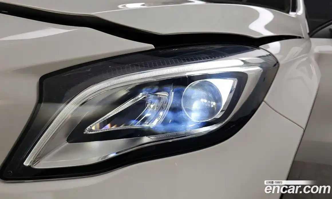 Mercedes-Benz GLA-Class 2019 2.0 гидро, фото 8