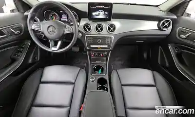 Mercedes-Benz GLA-Class 2019 2.0 гидро, миниатюра 10