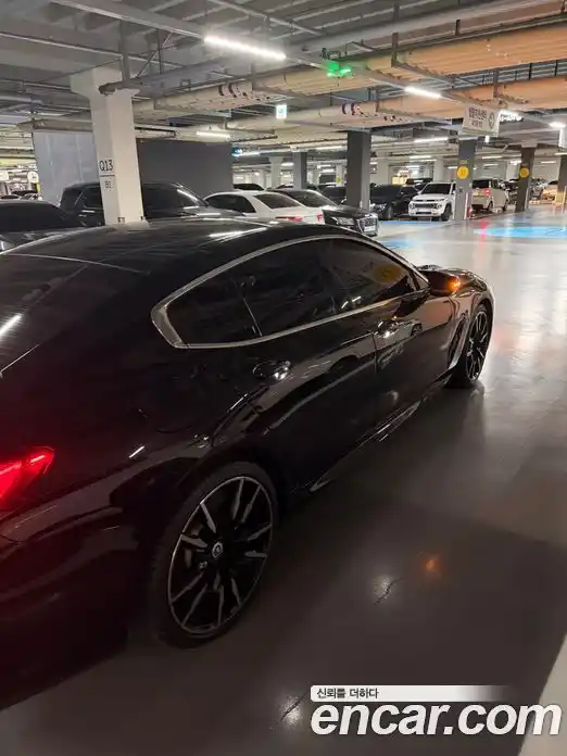 BMW 8 серия 2022 4.4 автомат (гидро), фото 4