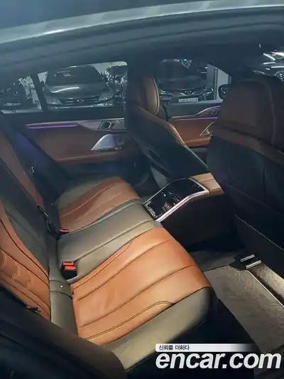 BMW 8 серия 2022 4.4 автомат (гидро), миниатюра 10