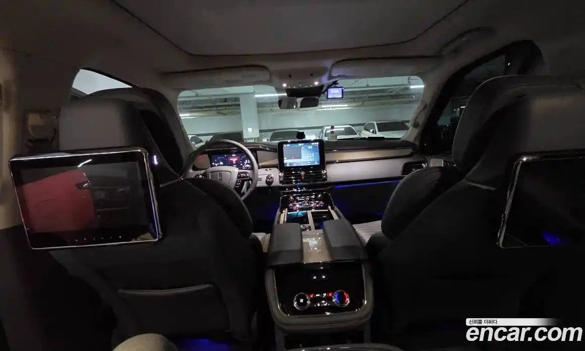 Lincoln Navigator 2019 3.5 автомат (гидро), фото 9 Lincoln Navigator 2019 3.5 автомат (гидро), фото 9