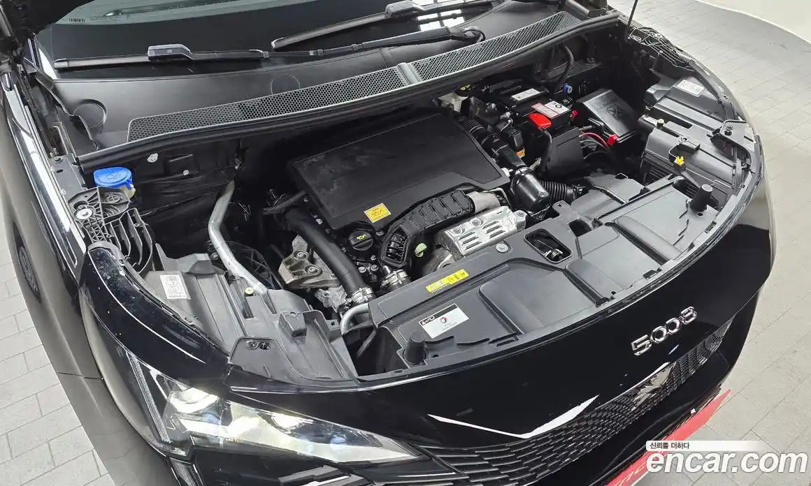 Peugeot 5008 2024 1.2 автомат (гидро), фото 6