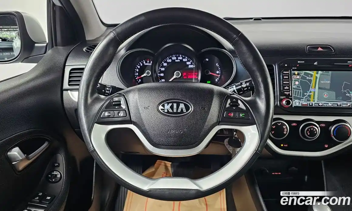 Kia Morning 2012 1.0 автомат (гидро), фото 17