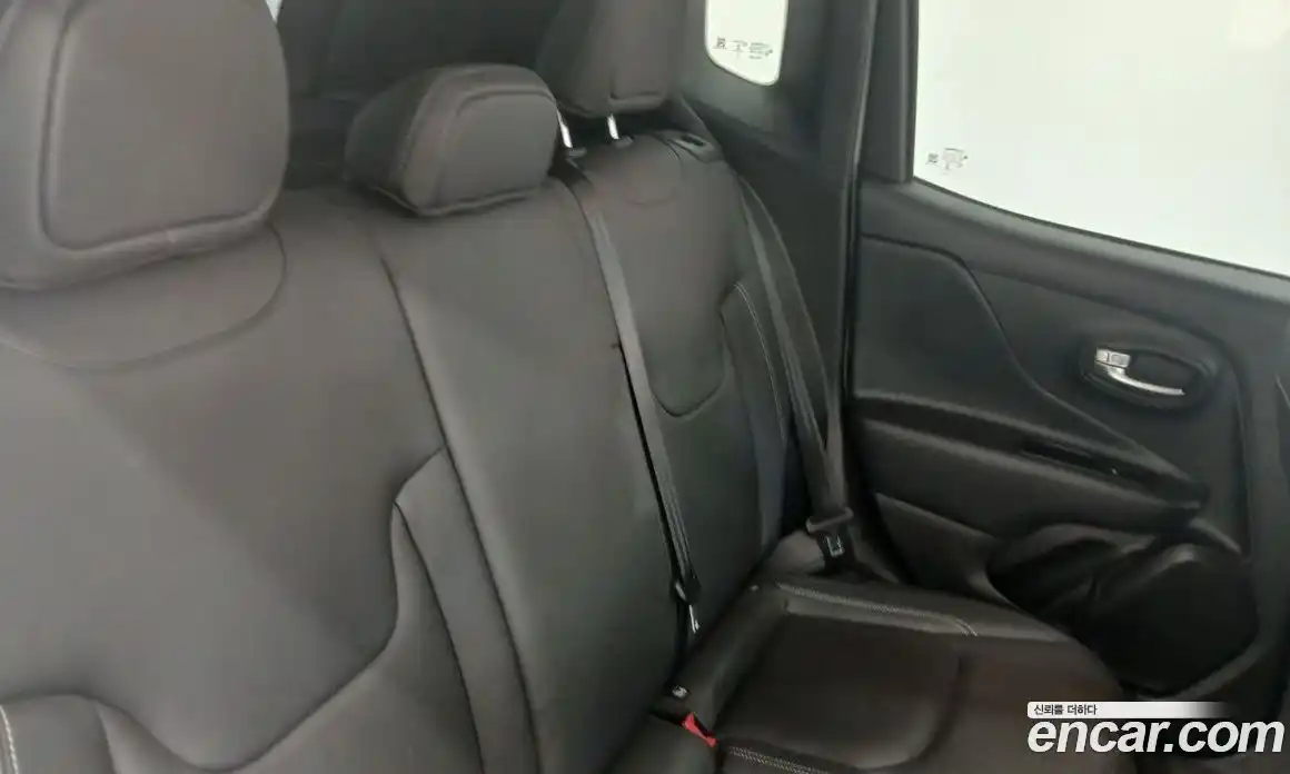 Jeep Renegade 2021 2.4 автомат (гидро), фото 12