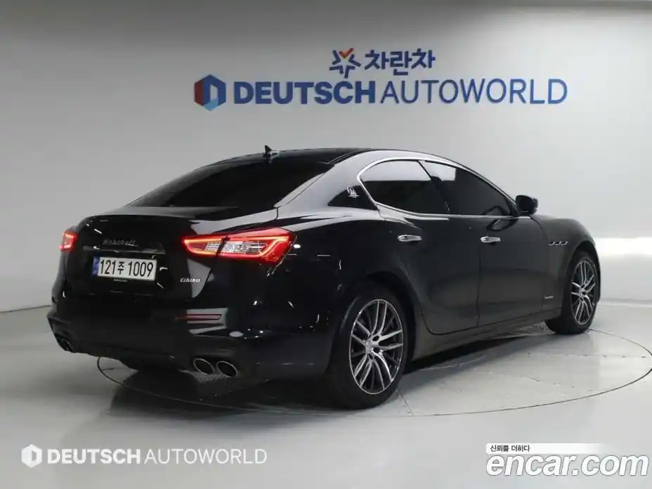 Maserati Ghibli 2020 3.0 автомат (гидро), фото 2 Maserati Ghibli 2020 3.0 автомат (гидро), фото 2