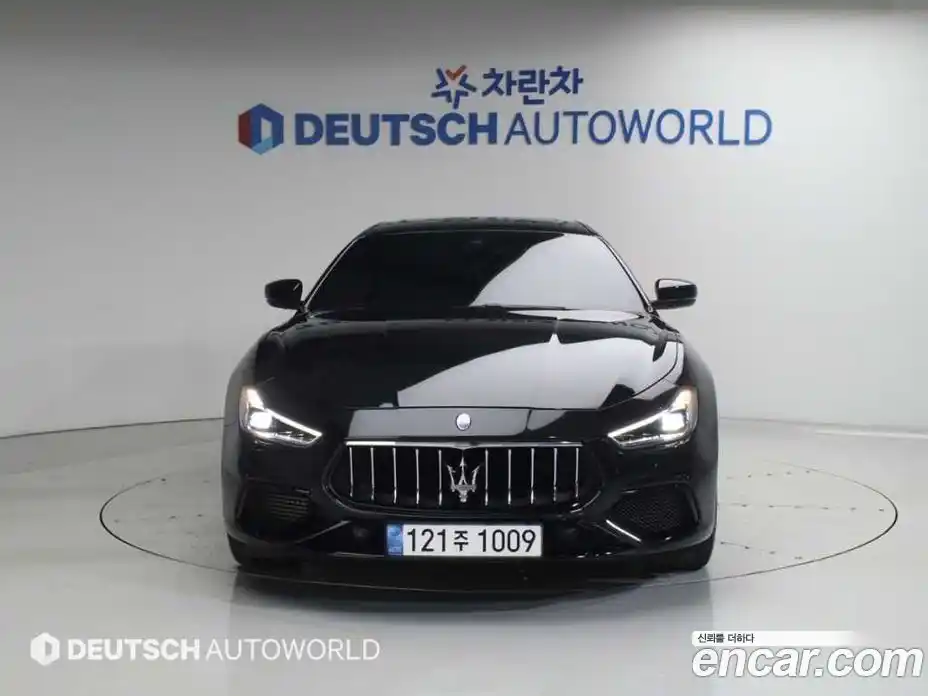 Maserati Ghibli 2020 3.0 автомат (гидро), фото 3 Maserati Ghibli 2020 3.0 автомат (гидро), фото 3