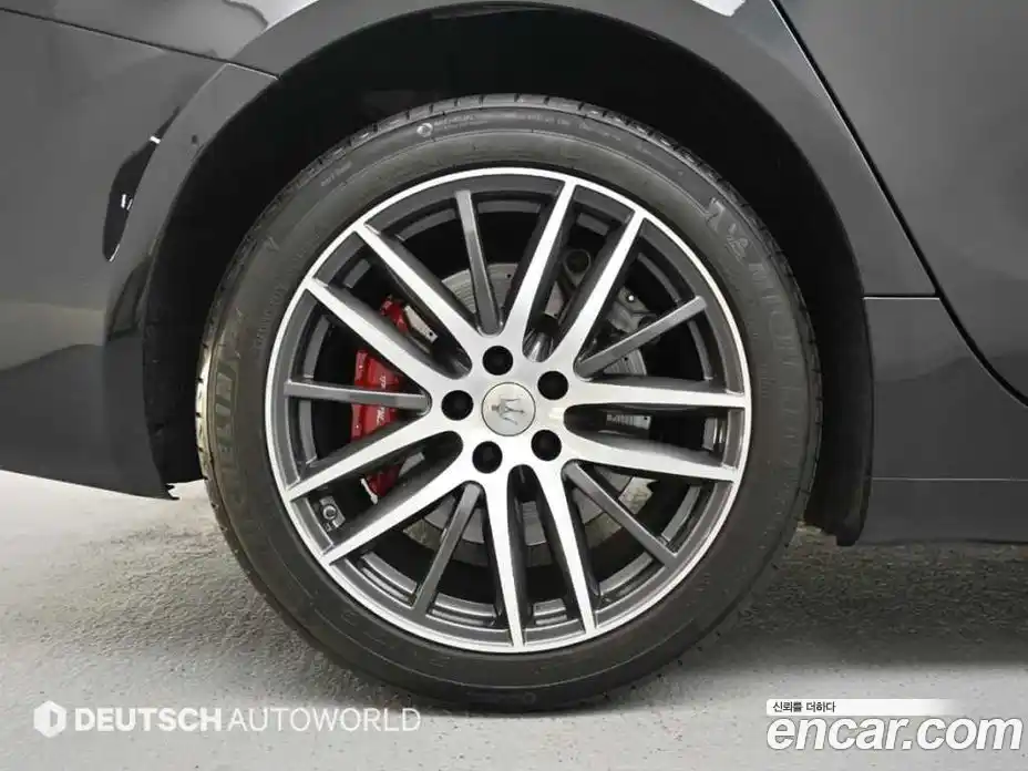 Maserati Ghibli 2020 3.0 автомат (гидро), фото 5 Maserati Ghibli 2020 3.0 автомат (гидро), фото 5