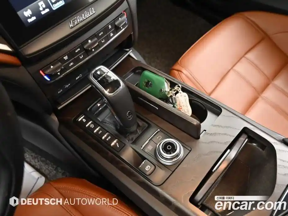 Maserati Ghibli 2020 3.0 автомат (гидро), фото 9 Maserati Ghibli 2020 3.0 автомат (гидро), фото 9