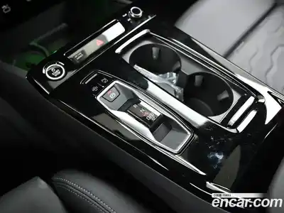 Audi A6 e-tron 2025 0.2 автомат (гидро), миниатюра 9