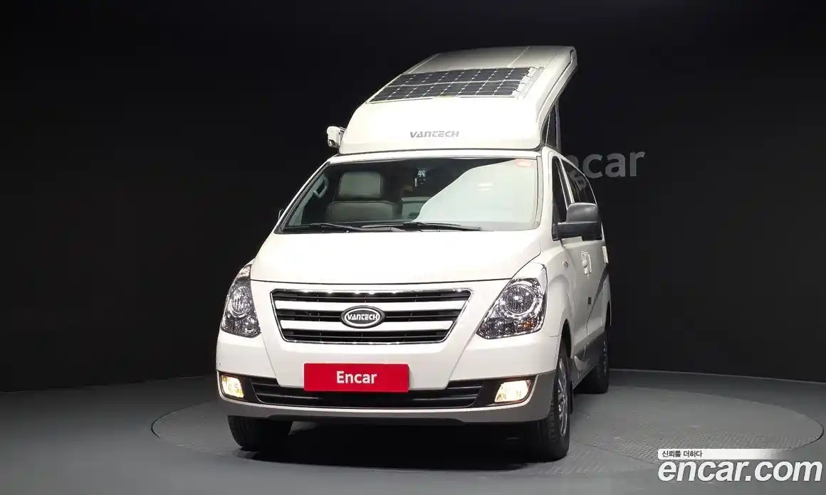 Hyundai Starex 2017 2.5 автомат (гидро), фото 3